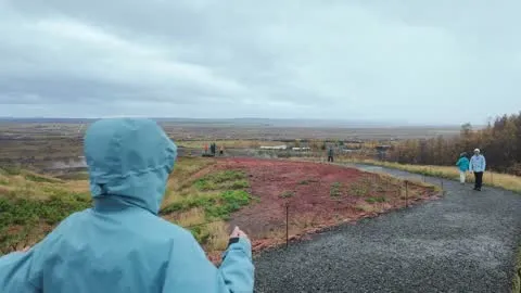 下山