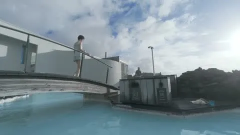 蓝湖温泉